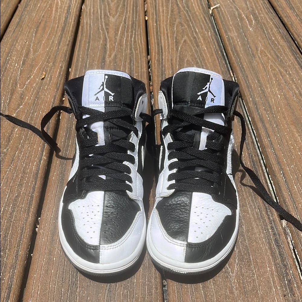 Jordan Women's Black and White Sneakers